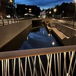 Moblert I Det Fineste Stedet I Byen 別荘