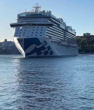 Moblert I Det Fineste Stedet I Byen