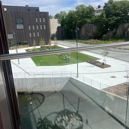 Moblert I Det Fineste Stedet I Byen *